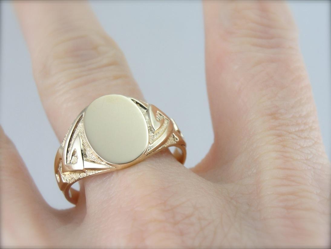 Geometric Themed Signet Ring Ready For Monogram