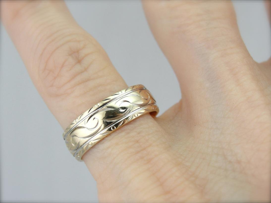 Beautifully Etched Vintage Wedding Band