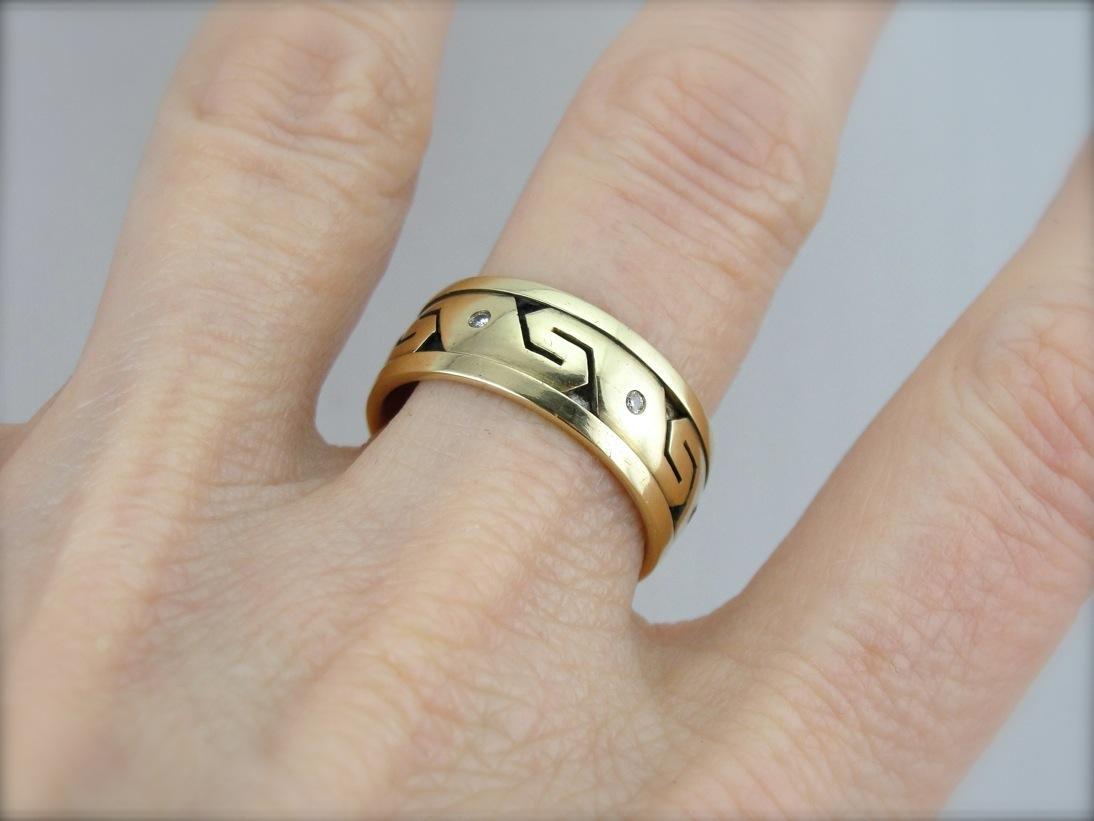 Bold Key: Vintage Wide Pattern and Diamond Band