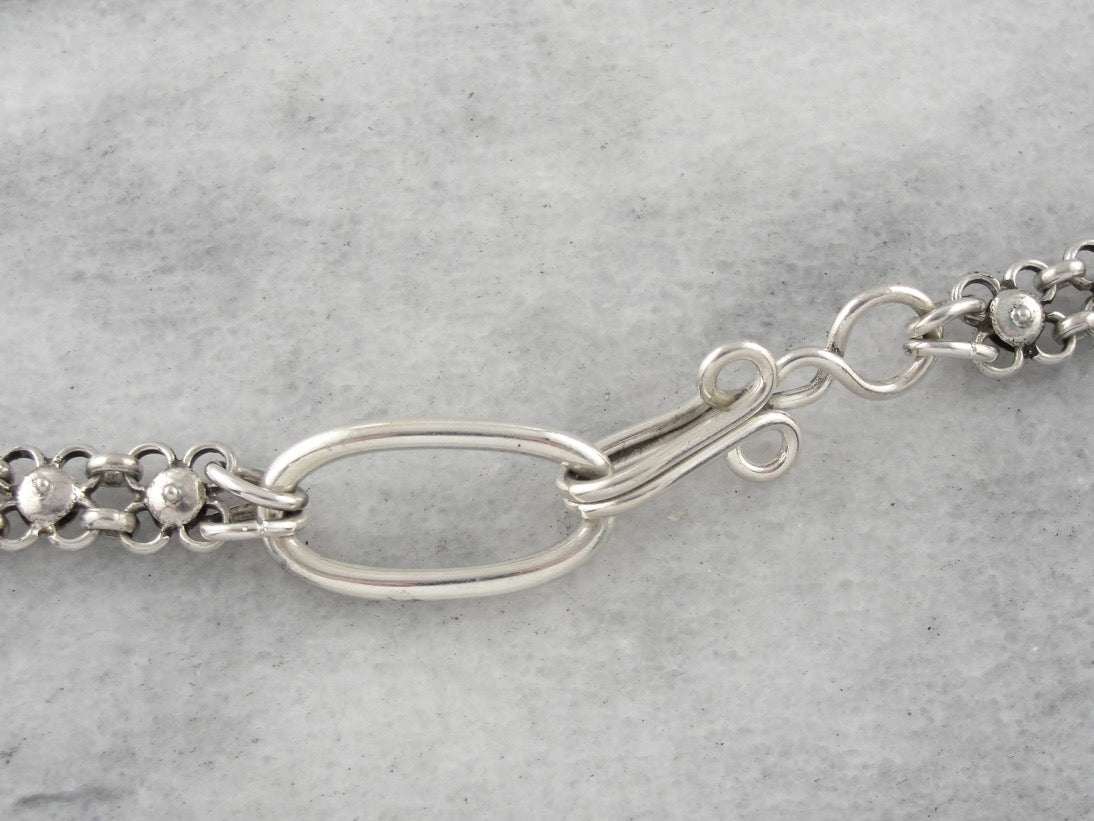 Collar de eslabones florales hecho a mano con cierre de gancho decorativo grande