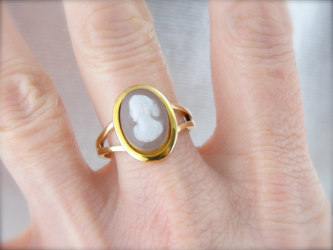 Vintage Hardstone Cameo Ring in Polished Gold Spit Shank Setting