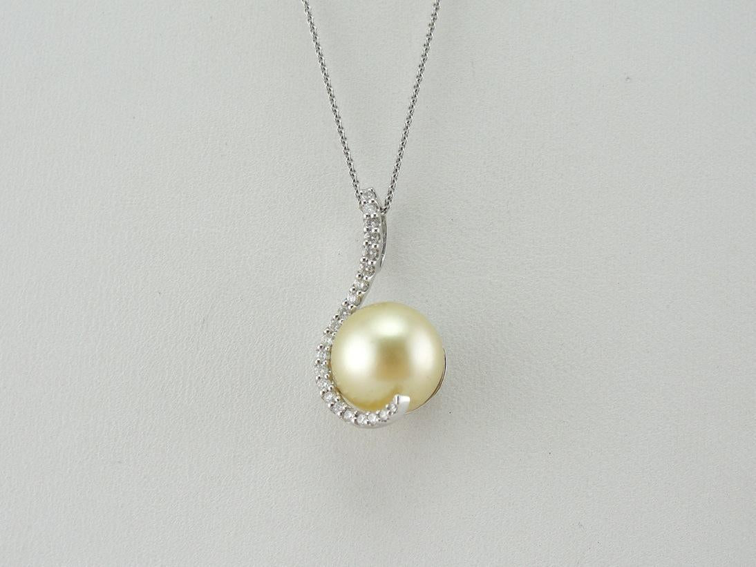 The Octopus's Garden: Diamond and Pearl Pendant