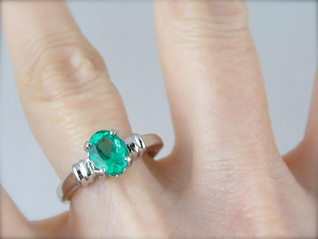 Gorgeous! Bright Green Emerald and Platinum Solitaire Ring for Any Occasion
