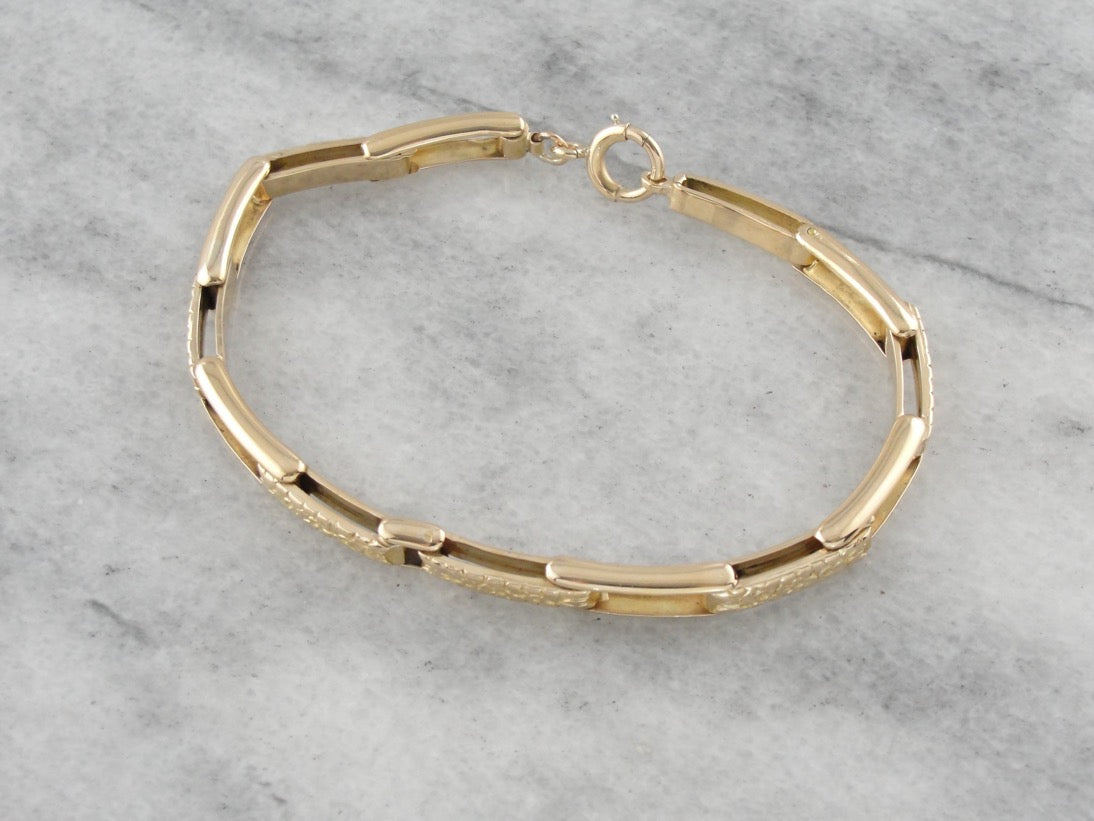 Vintage Floral Link Bracelet in Polished Yellow Gold