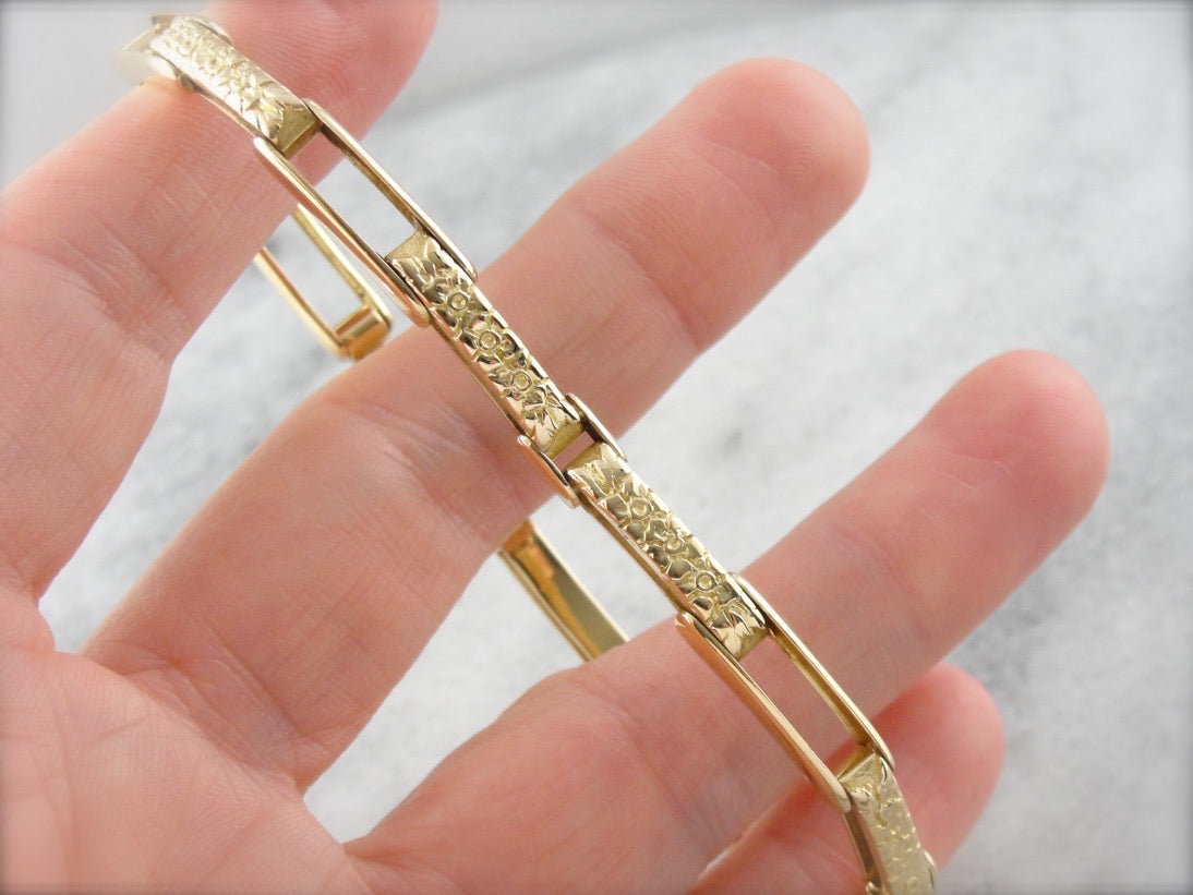 Vintage Floral Link Bracelet in Polished Yellow Gold