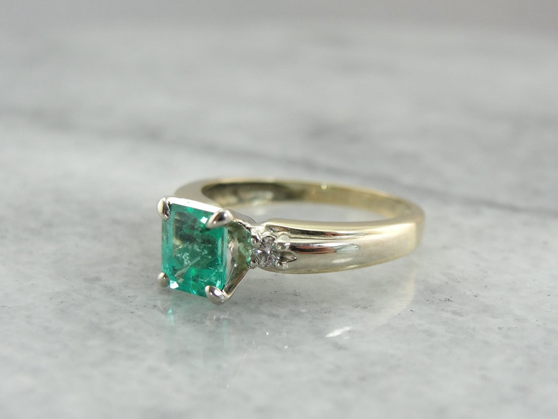 Modern Emerald Engagement Ring with Accents Diamonds in Yellow Gold