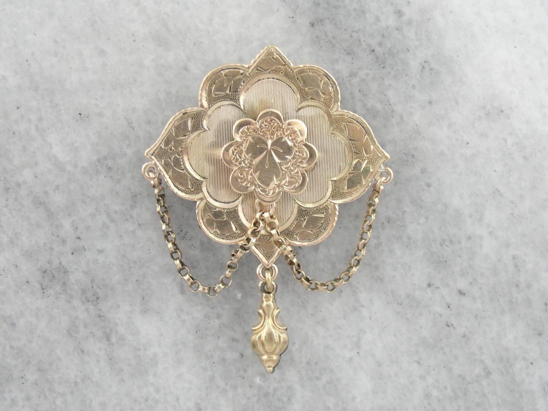 Broche victoriano antiguo con motivo de hoja de hiedra, oro de 1800
