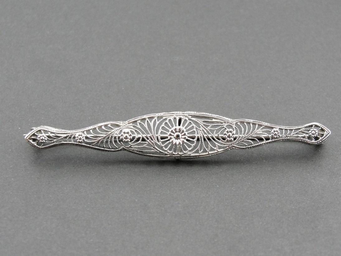 Floral Filigree, Art Deco Bar Pin