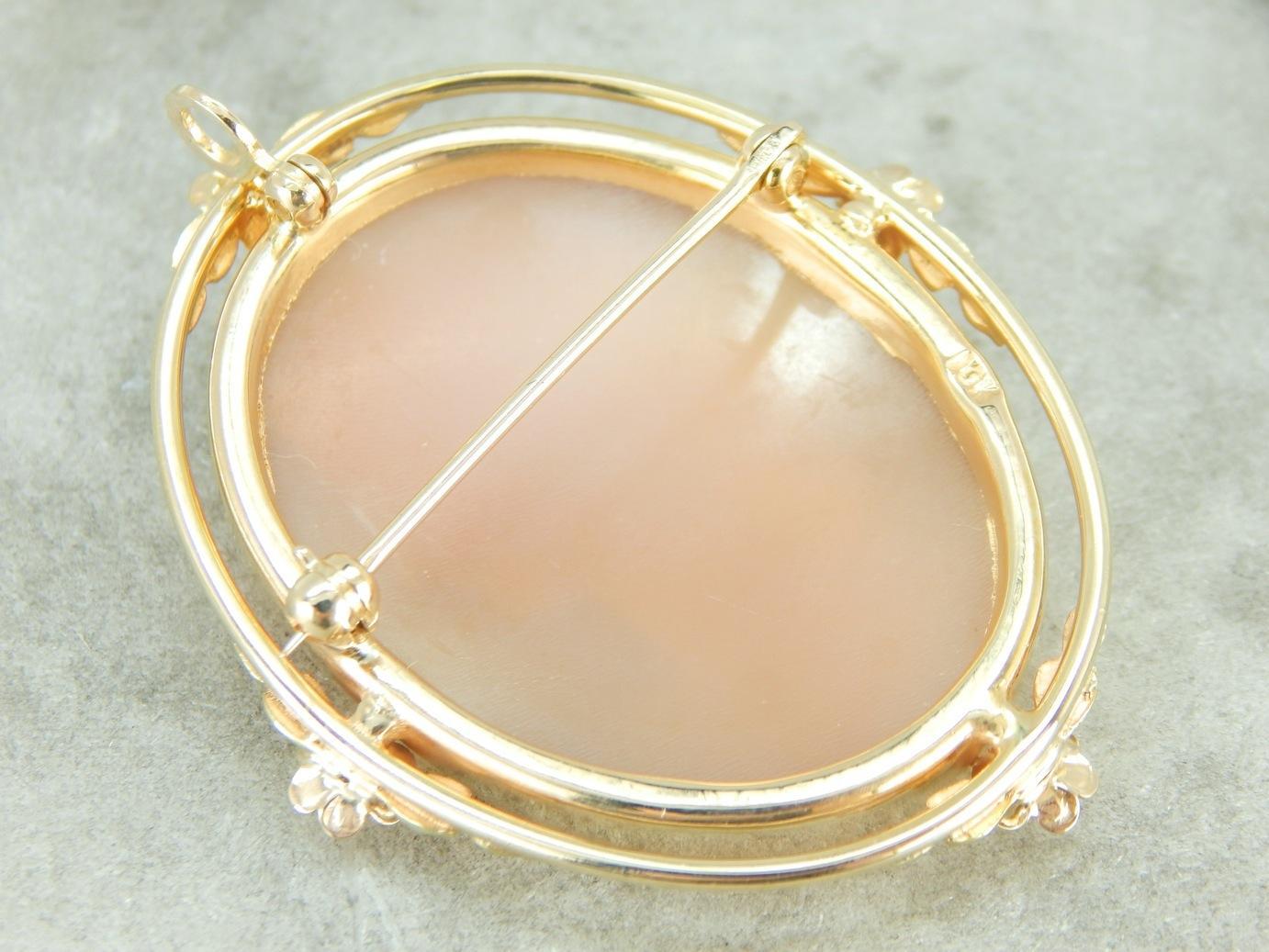 Cameo Brooch or Pendant in Yellow Gold with Floral Details