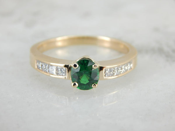 Buy Tsavorite Garnet & Diamond .81 Carat tw Vintage Ring 14K Gold Online |  Arnold Jewelers