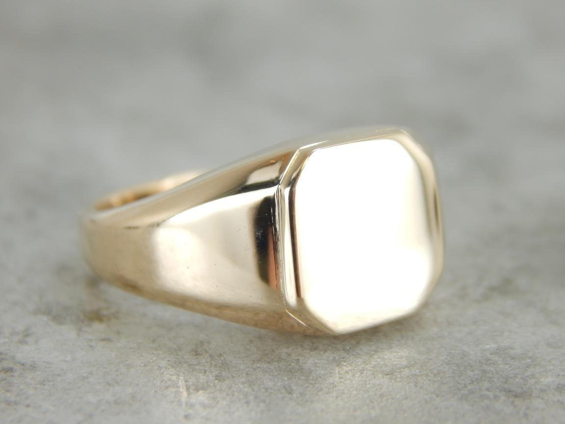 Polished Yellow Gold Signet Ring