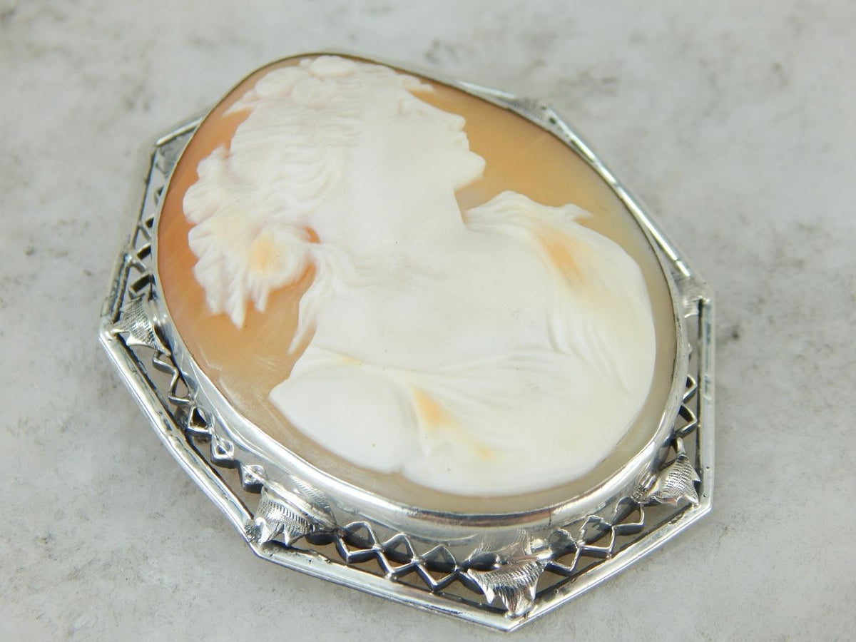 Vintage Sterling Silver Cameo Brooch