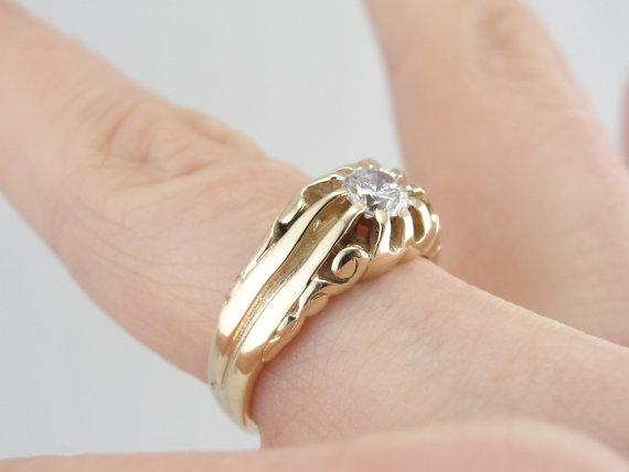 Victorian Engagement Ring in Fine Yellow Gold with Diamond Center