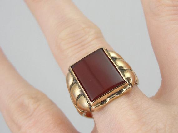 Retro Era Men‚Äôs Carnelian Statement Ring
