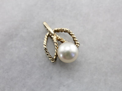 White Pearl Layering Pendant in Yellow Gold, Sweet Flower Pendant