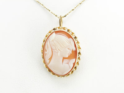 Vintage Cameo Gold Brooch or Pendant