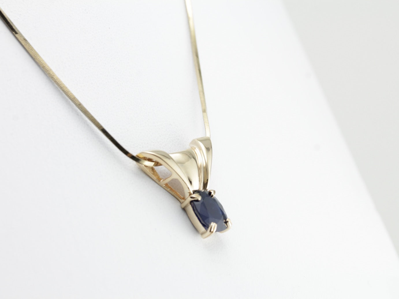 Dark Blue Sapphire Slide Pendant in Yellow Gold