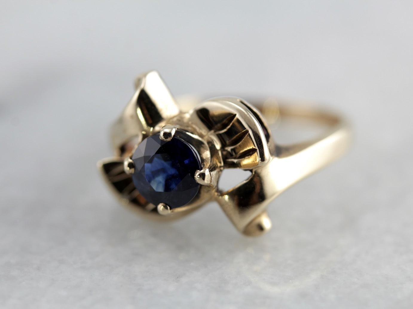 Vintage Retro Bow Ring with Sapphire Center