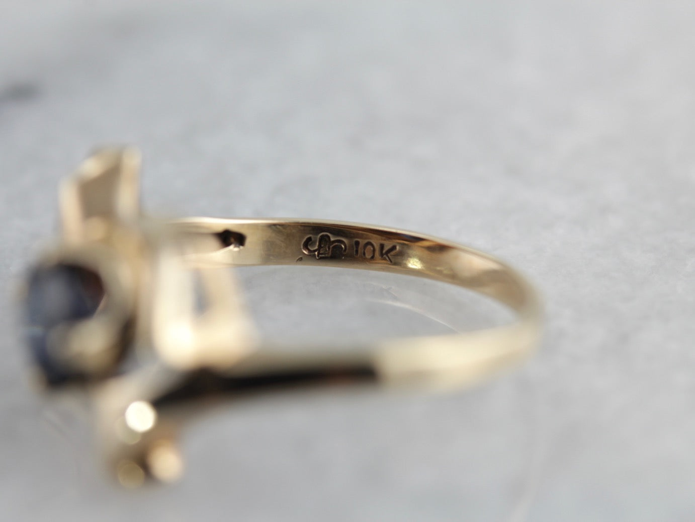 Vintage Retro Bow Ring with Sapphire Center