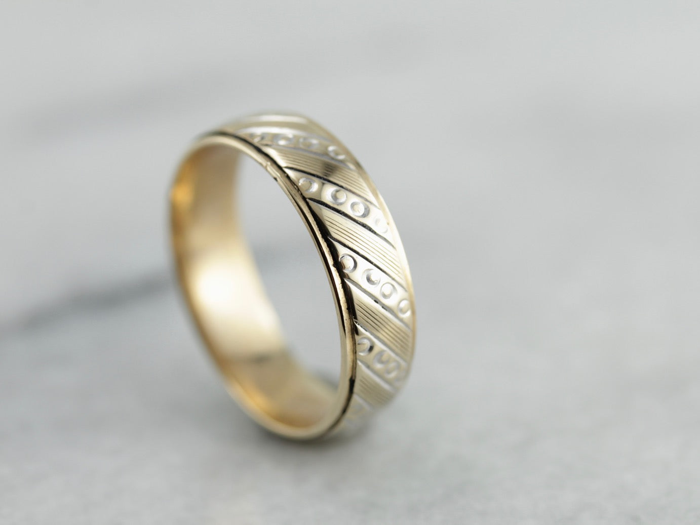 Sweet Vintage Wedding Band with Geometric Dot Pattern