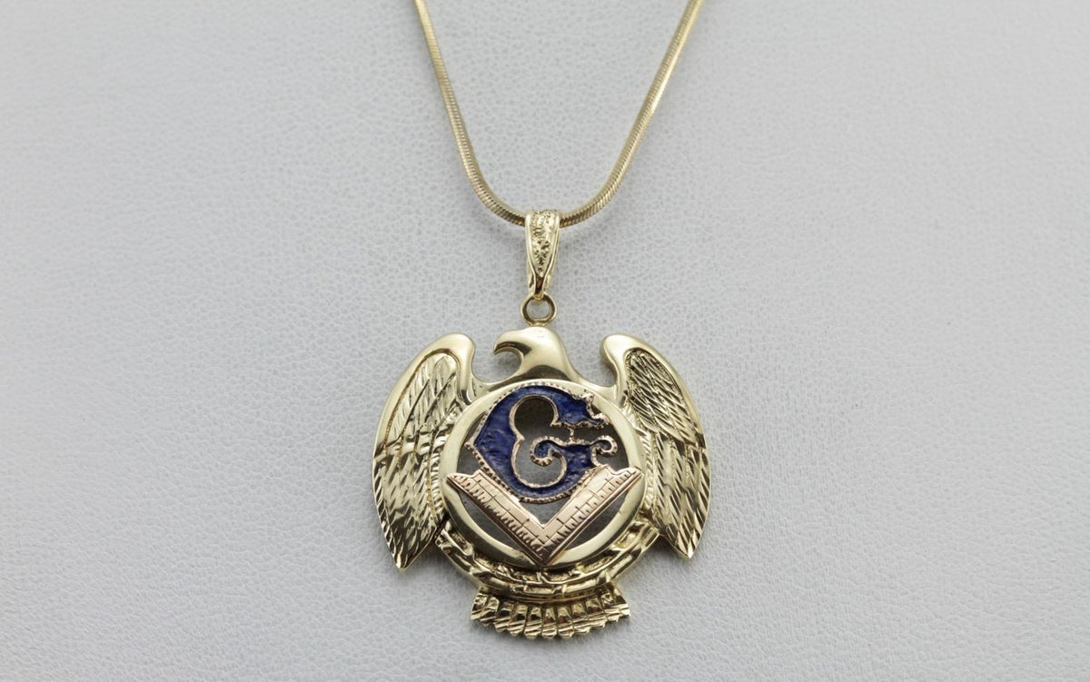 Striking Vintage Masonic Eagle Men's Pendant
