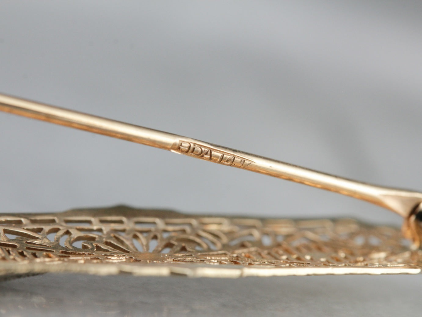 Art Deco Diamond Filigree Gold Bar Pin