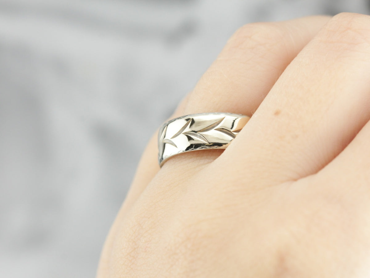 Vintage Braid Patterned Gold Wedding Band