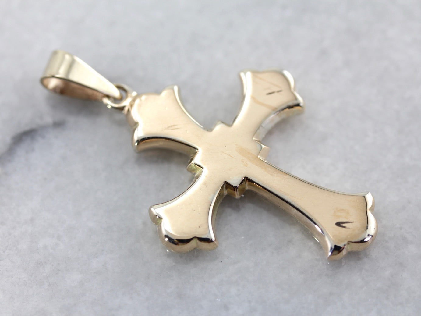 Beautiful Leaf Motif Cross Pendant in Large Size