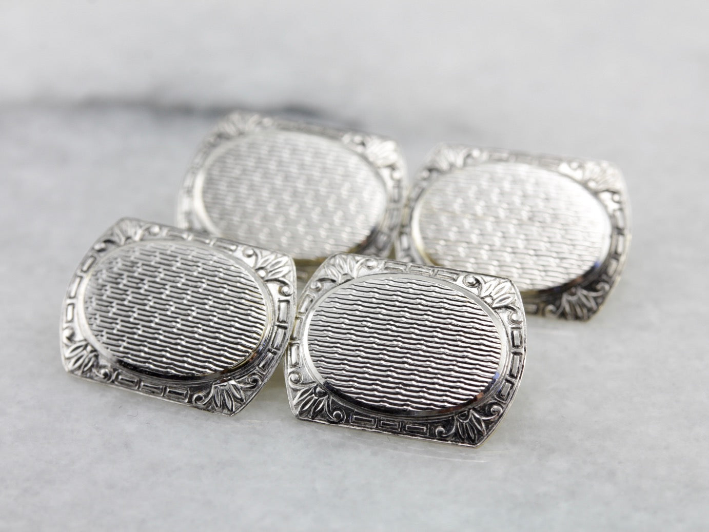 Gemelos grabados del día de la boda años 30 en oro blanco y verde