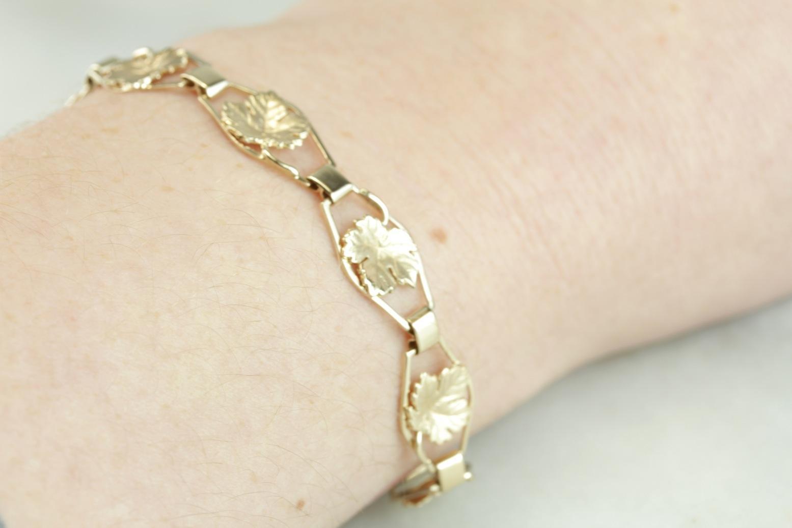 Vintage Maple Leaf Gold Link Bracelet