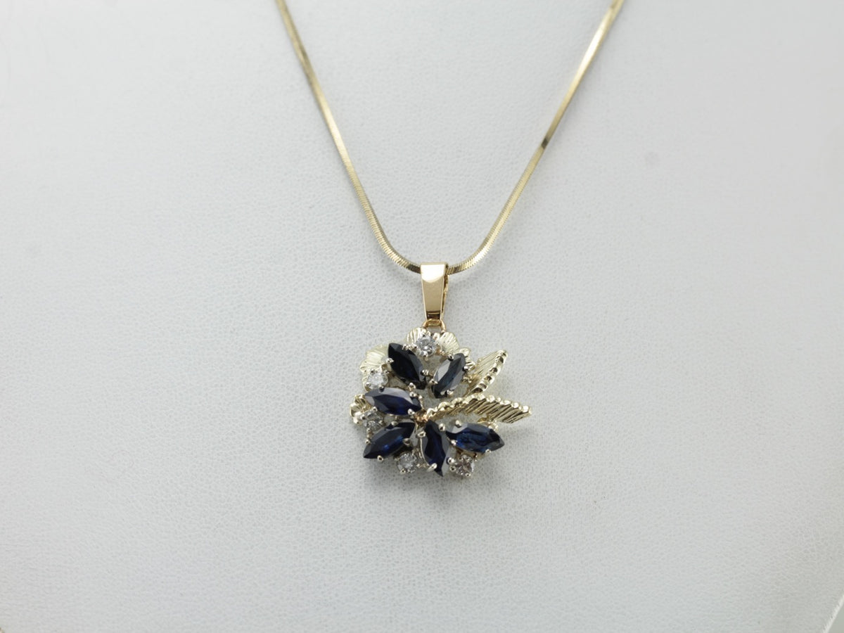 Colgante adornado de zafiro y diamantes, intensamente azul, colgante de cóctel brillante