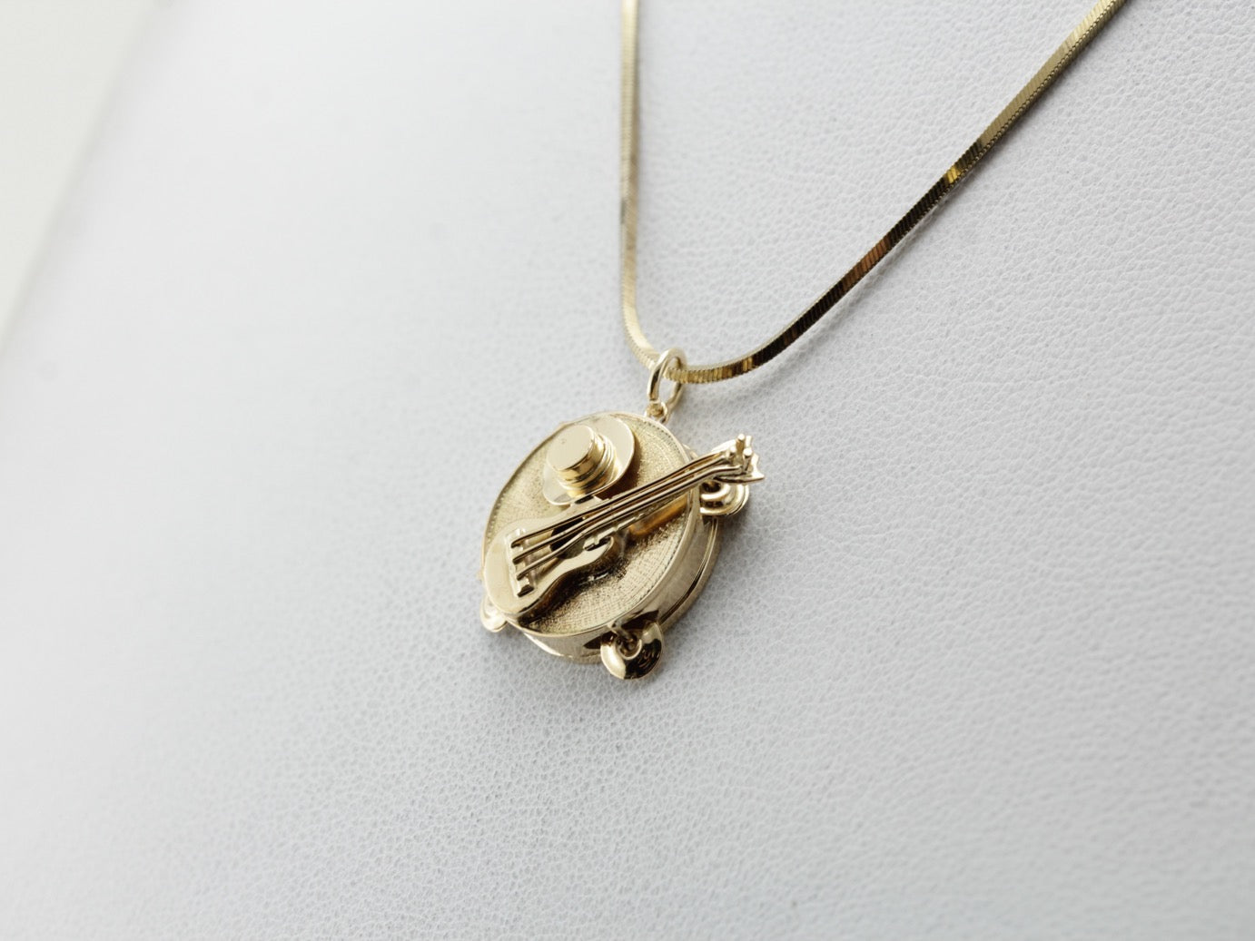 Tambourine, Guitar, and Hat Charm or Pendant in Yellow Gold, Traveling Bluesman, Mississippi Delta Blues