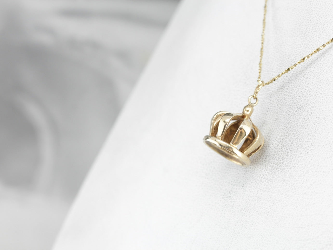 Vintage Gold Crown Charm