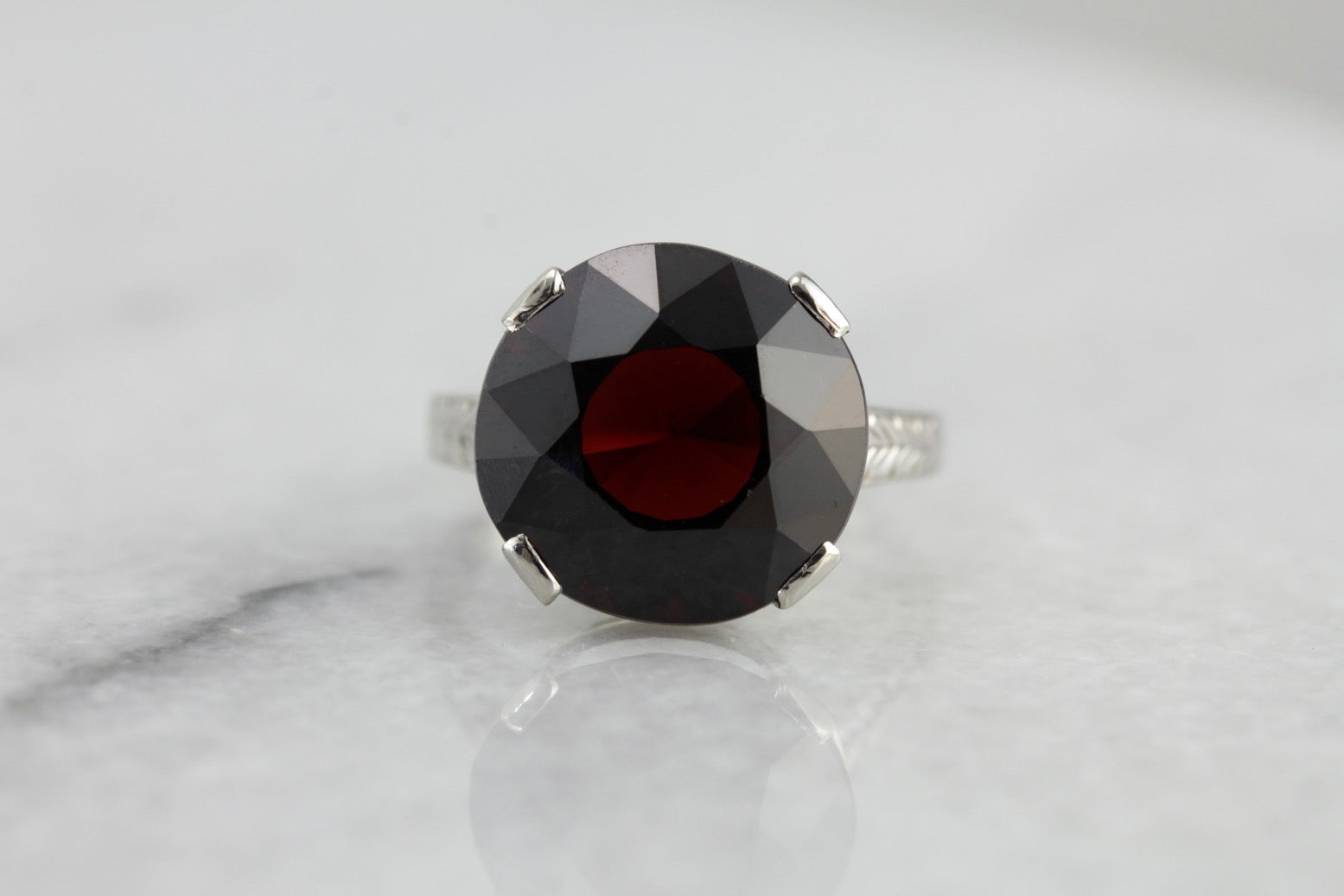 Etched Art Deco Pyrope Garnet Cocktail Ring of the Highest Quality, Perfect Solitaire or Stacking Ring