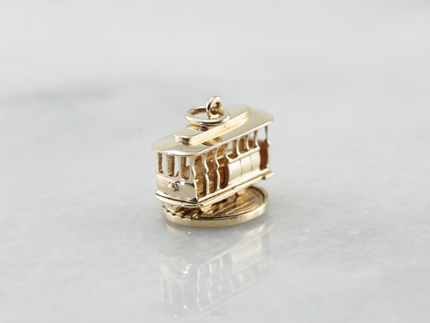 Realistic Trolley Charm with Spinning Base