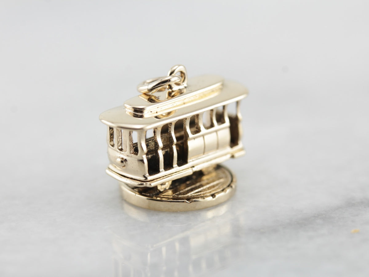 Charm Tranvía con Base Giratoria en Oro Amarillo