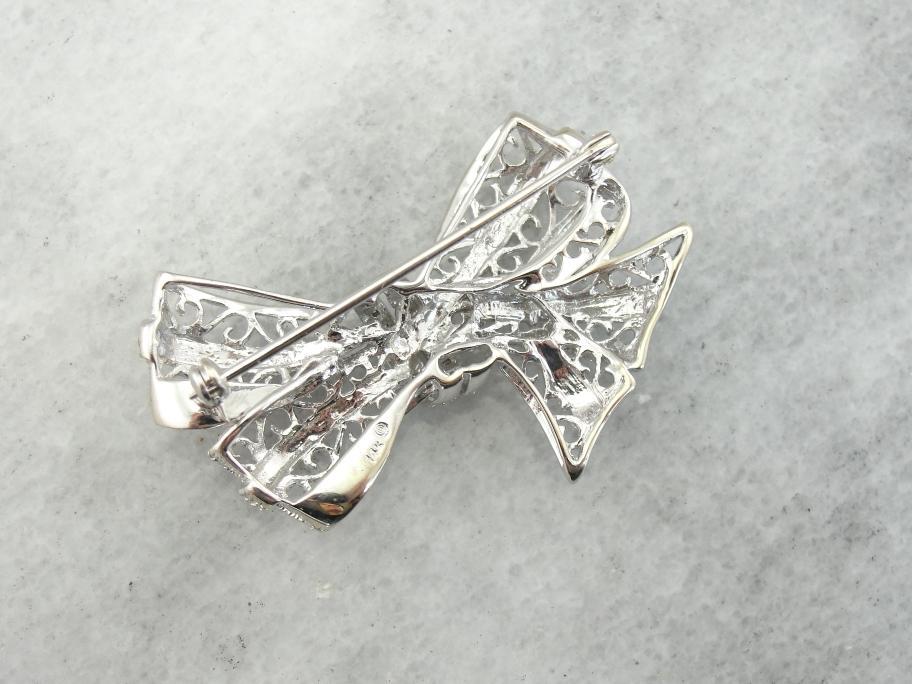 Art Deco Darling! Vintage Filigree Bow Brooch for Wedding or Heirloom