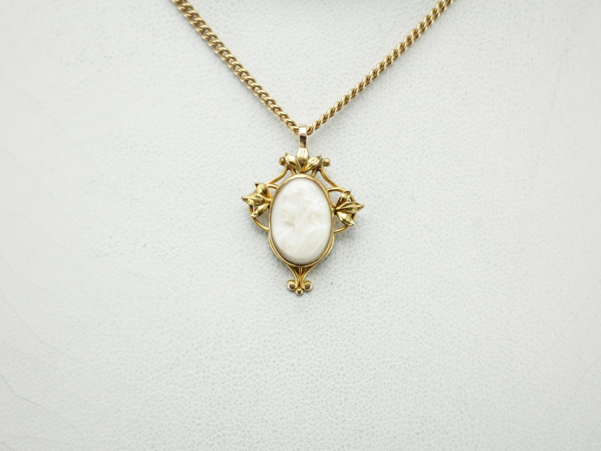 Art Nouveau Cameo Lavalier Pendant