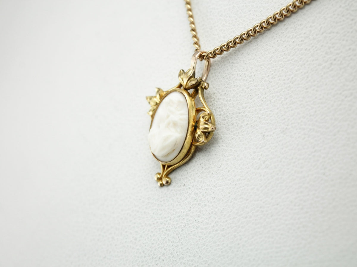 Art Nouveau Cameo Lavalier Pendant