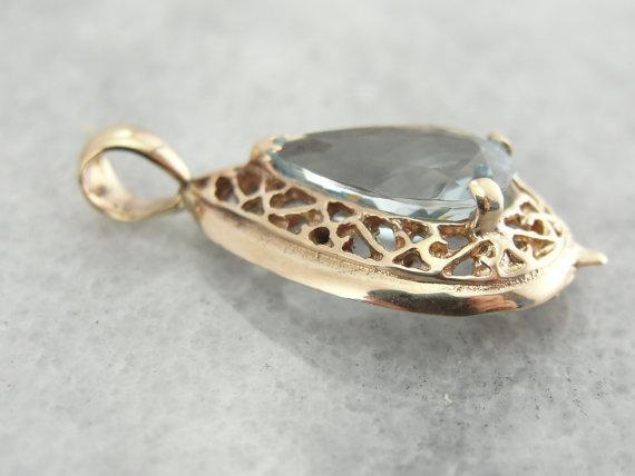 Large Aquamarine Gold Filigree Pendant