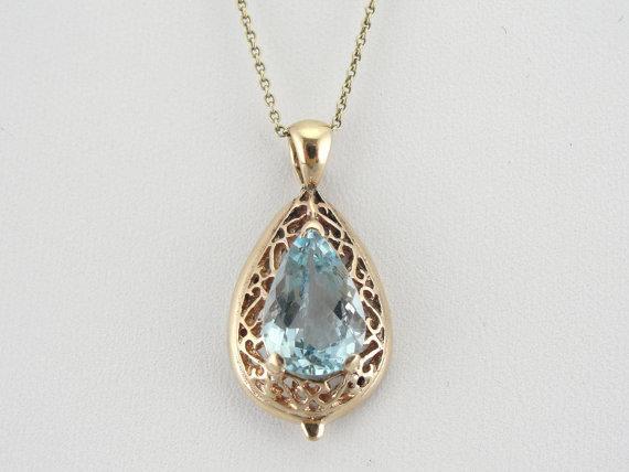 Large Aquamarine Gold Filigree Pendant