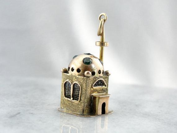 Exquisite Three Dimensional Mosque in Fine Gold Pendant