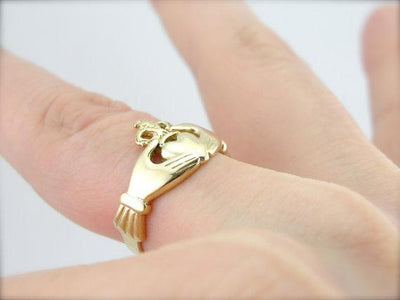 14K Yellow Gold Claddagh Ring