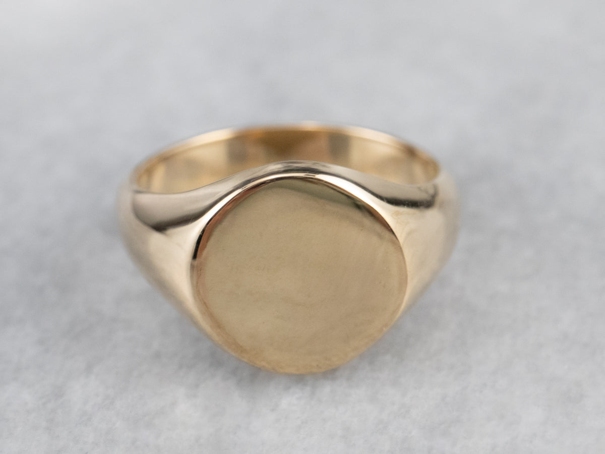 Vintage Round Top Signet Ring
