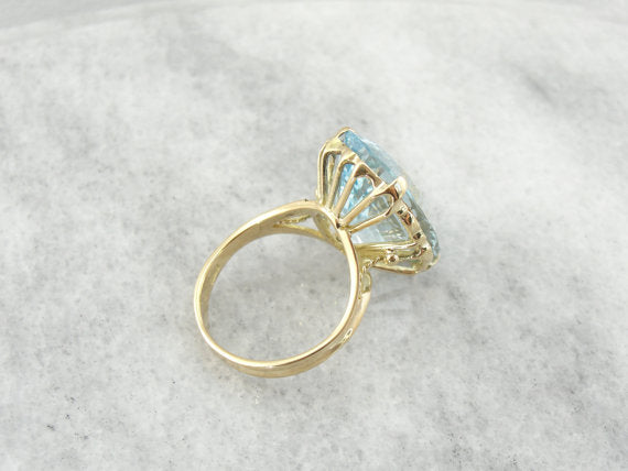 Glittering Pale Blue Aquamarine Cocktail Ring