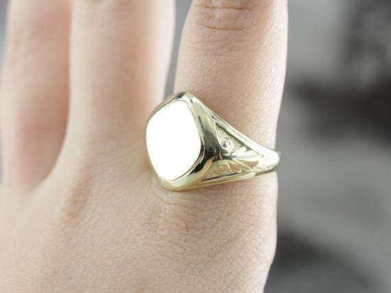 Anillo de sello de oro antiguo para hombre