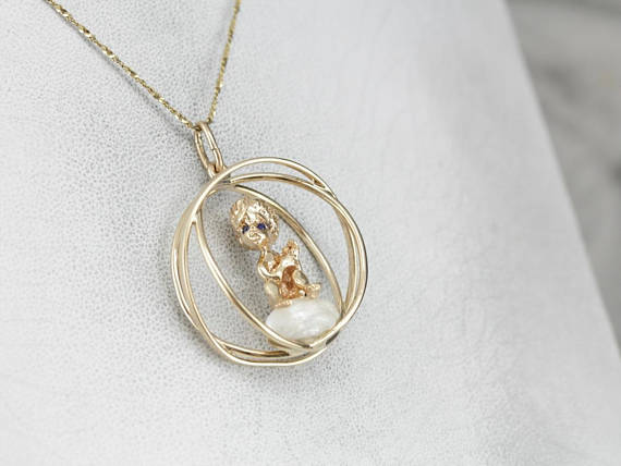 Sapphire Cherub Gold Pendant