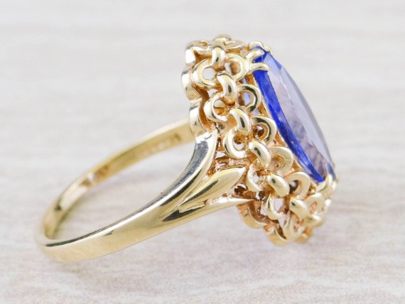 Anillo de cóctel para mujer con tanzanita de talla marquesa