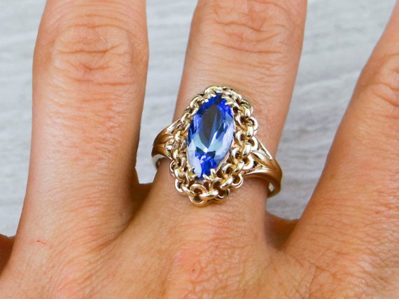Anillo de cóctel para mujer con tanzanita de talla marquesa