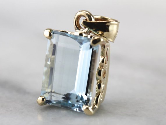 Bridal Blue: Simple Aquamarine Pendant